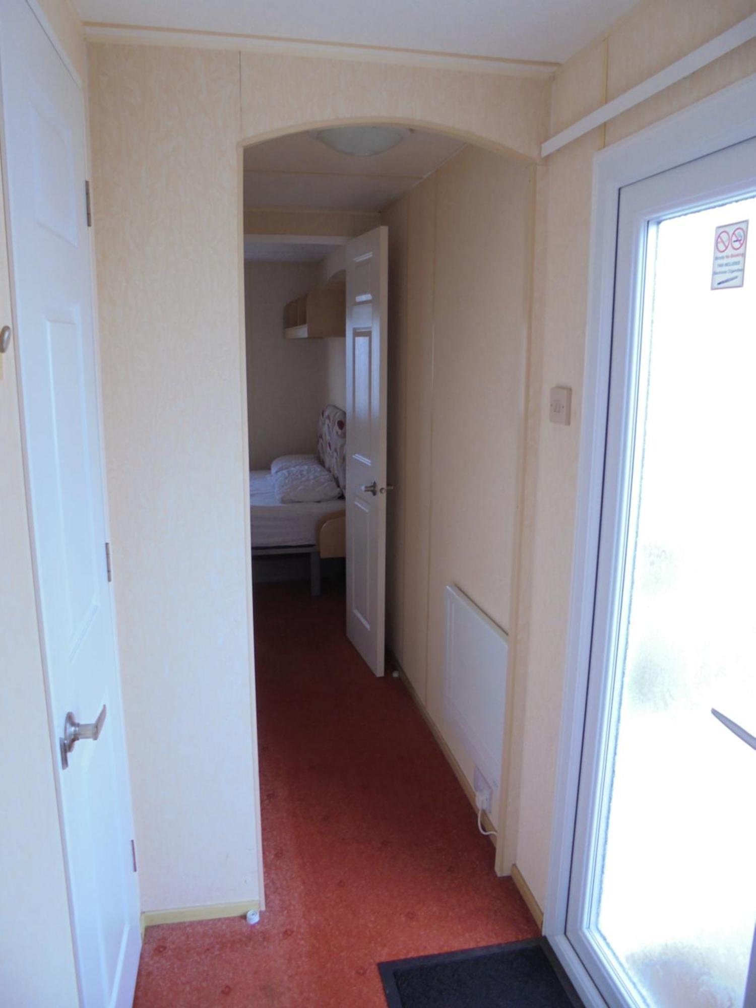Sealands : Maple:- 6 Berth, Access To The Apartment