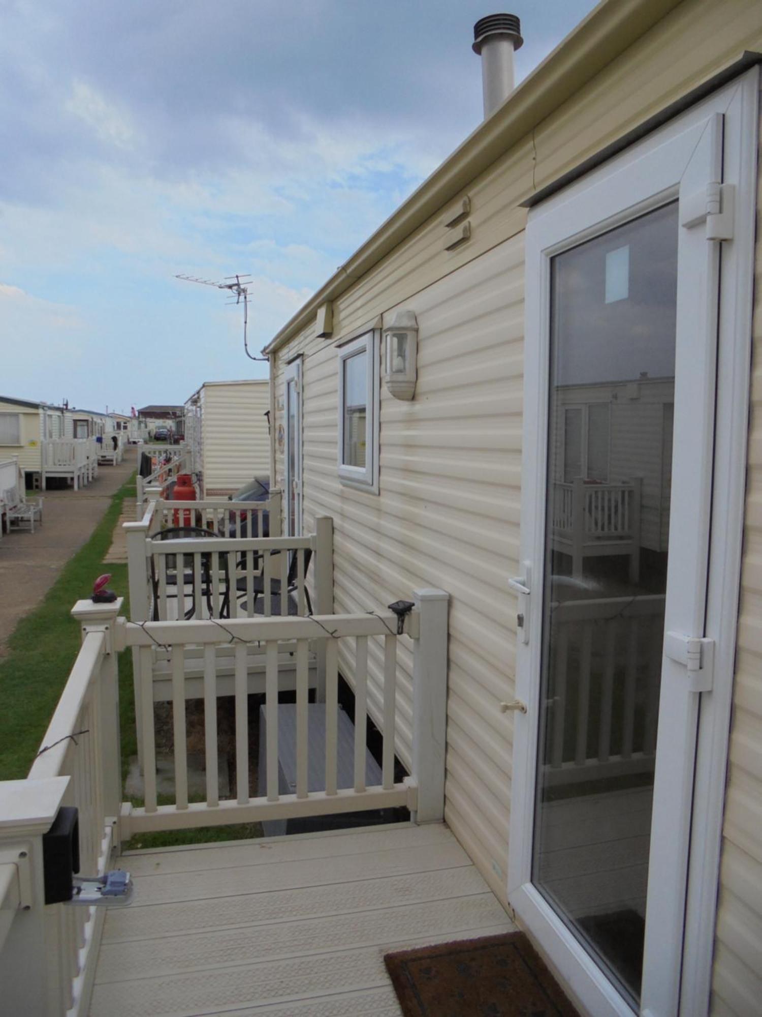Sealands : Maple:- 6 Berth, Access To The *