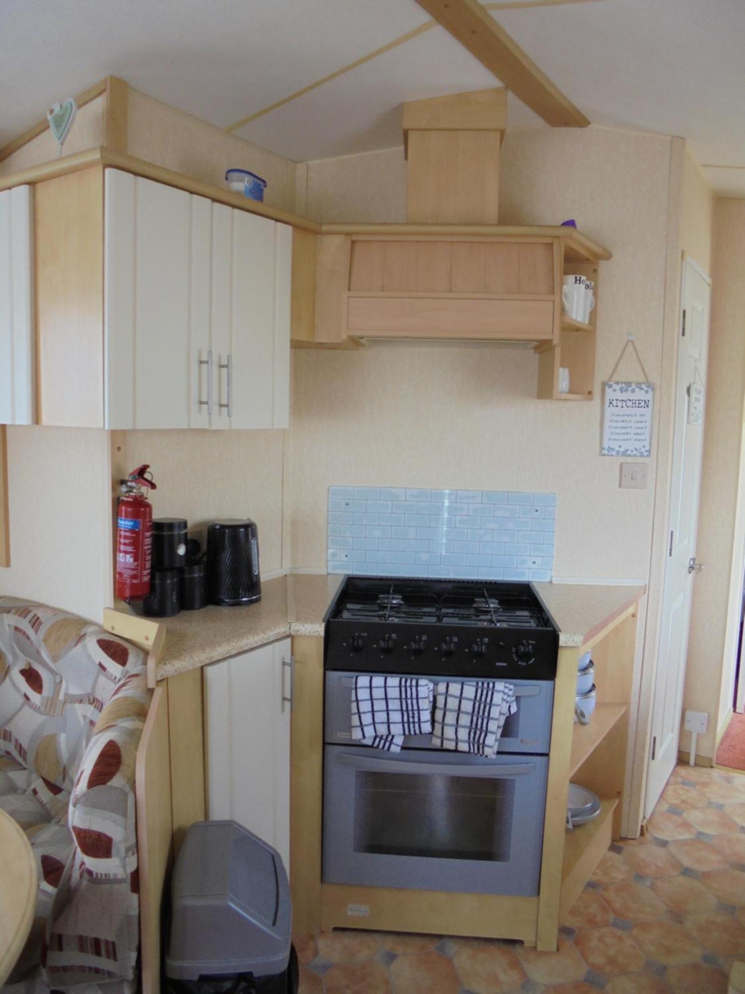 Sealands : Maple:- 6 Berth, Access To The Apartment