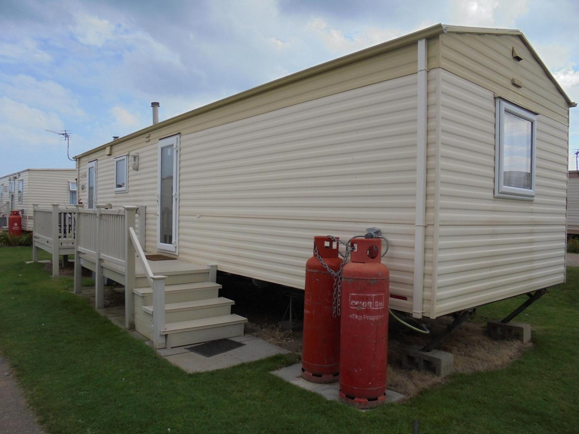 Sealands : Maple:- 6 Berth, Access To The Apartment